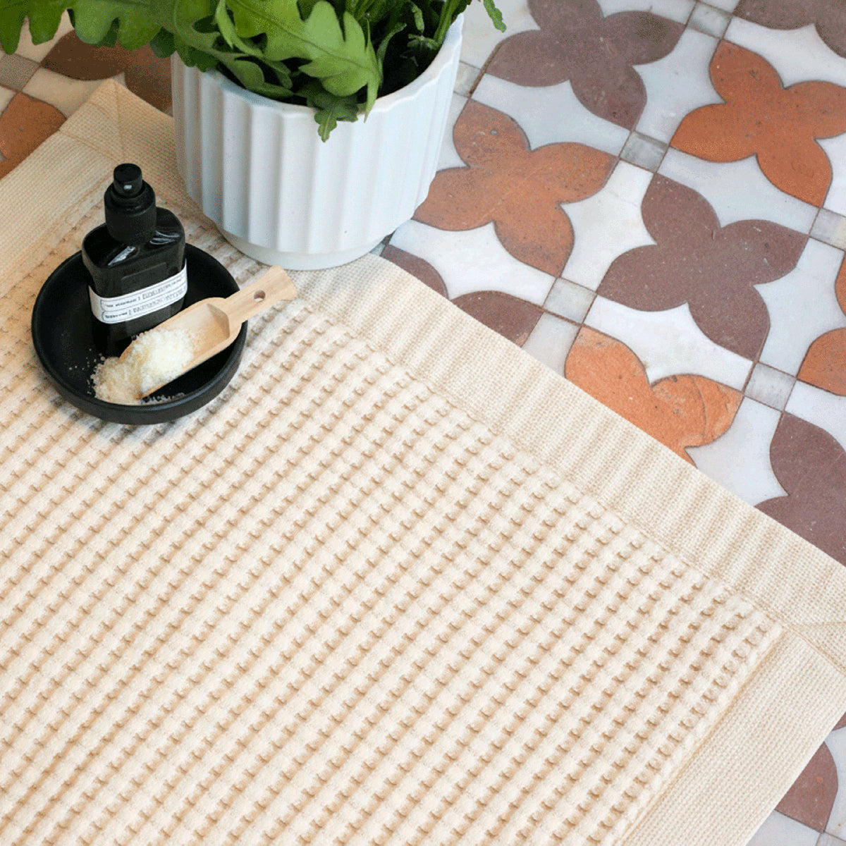 Cream Waffle Bath Mat - Modern Style