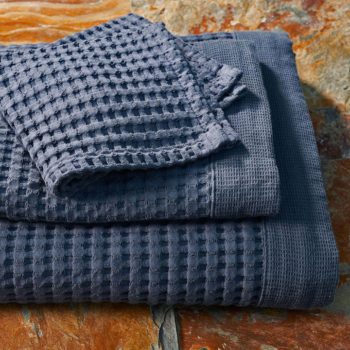 Gilden Tree | Waffle Bath Towels | Midnight Blue Bath Towel